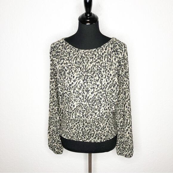 WHBM army green black camo animal print smocked hem top size Extra Small XS - Picture 1 of 13